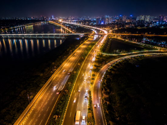 Ahmedabad to Surat Taxi service